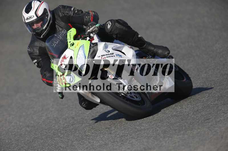 /Archiv-2024/02 29.01.-02.02.2024 Moto Center Thun Jerez/Gruppe gruen-green/965